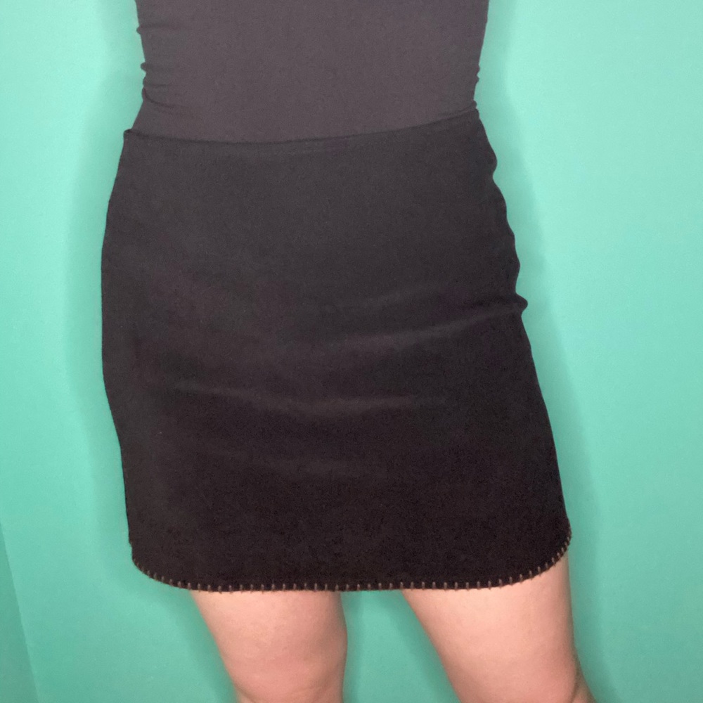 GLOBAL MIND Black Mini Skirt | Sz US 9
